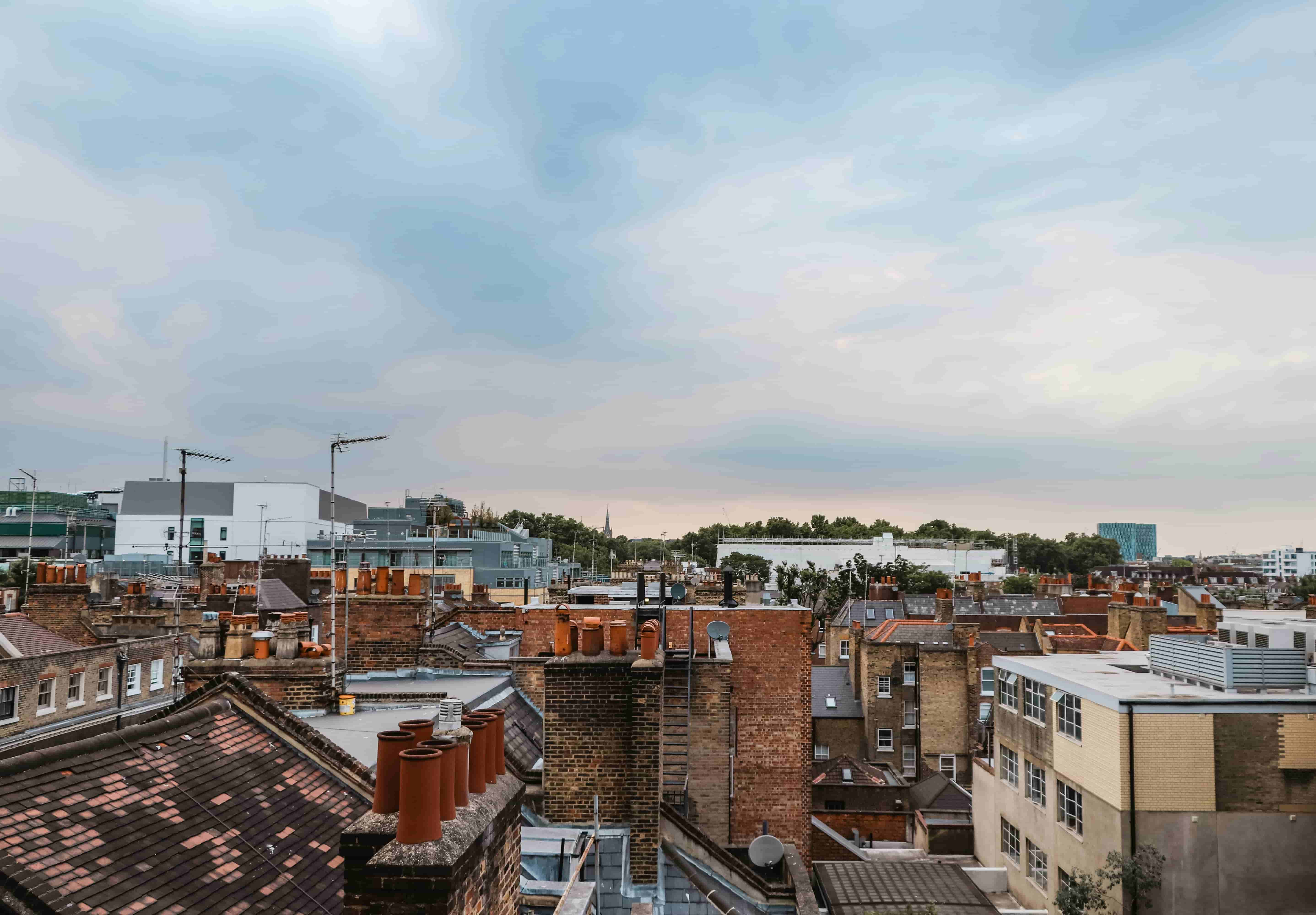 Featured image for Cool Roofs and Solar Panels: A Strategy to Combat London’s Summer Heat